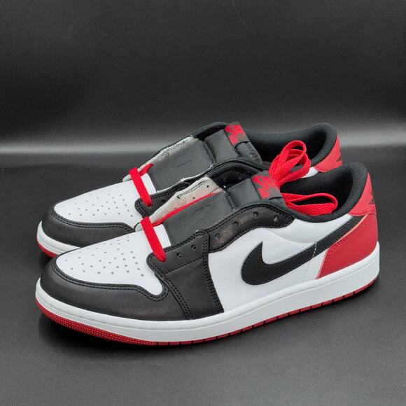 Jordan 1 Retro Low OG Black Toe (2023) - Picture 2 of 5